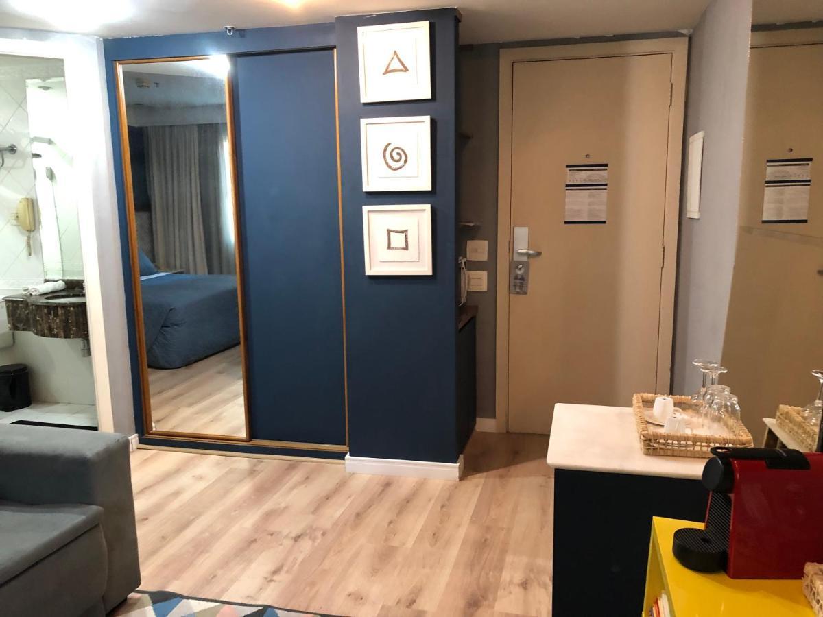 Apartamento Charmoso flat na Vila Olímpia entre os shoppings JK e Vila Olímpia *