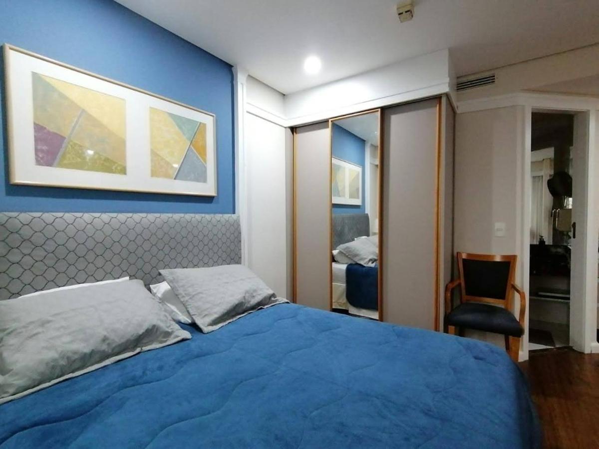Charmoso flat na Vila Olímpia entre os shoppings JK e Vila Olímpia Apartamento São Paulo
