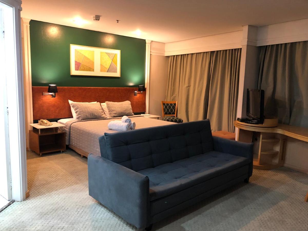 Charmoso flat na Vila Olímpia entre os shoppings JK e Vila Olímpia São Paulo