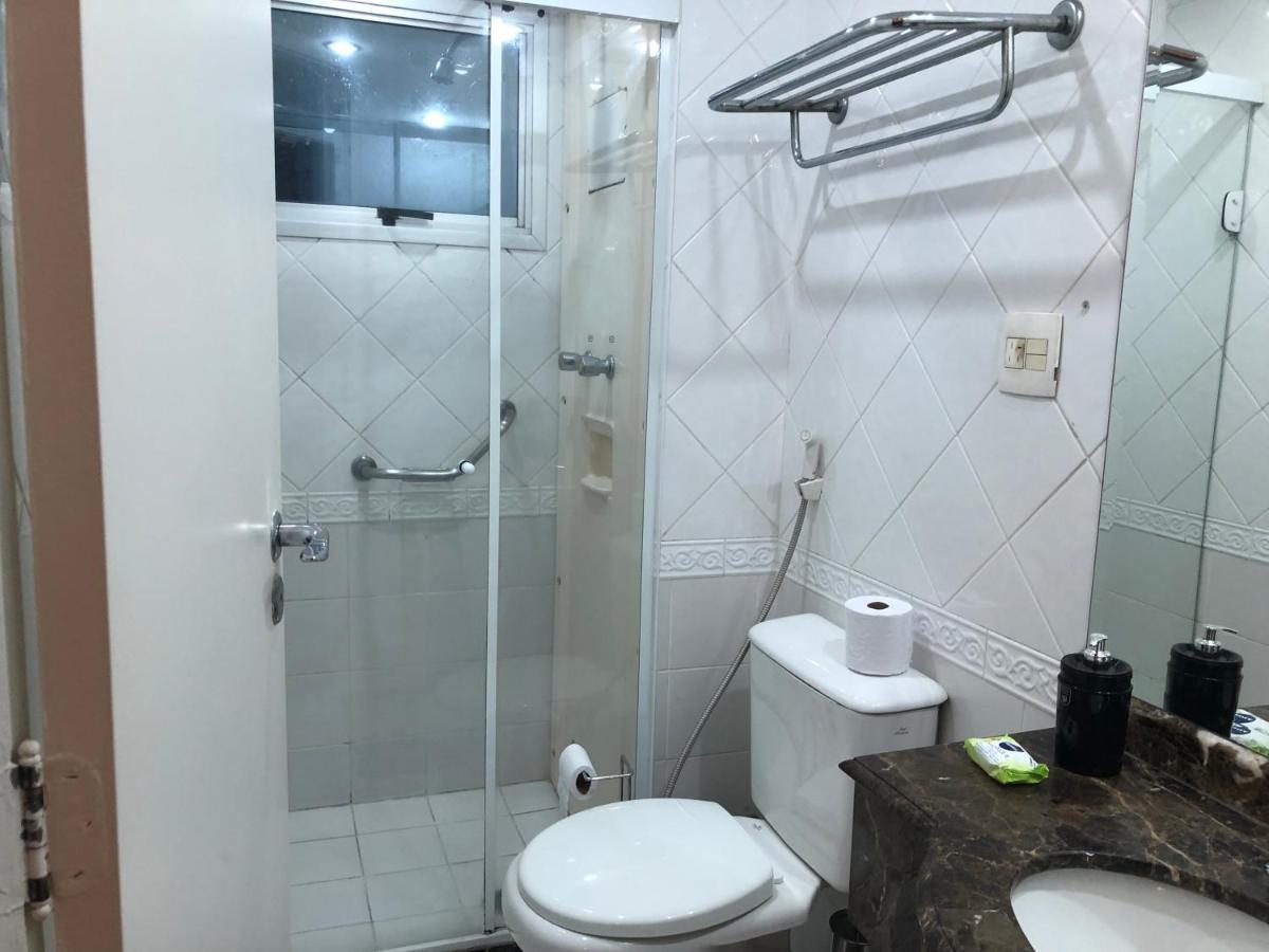 Charmoso flat na Vila Olímpia entre os shoppings JK e Vila Olímpia Apartamento