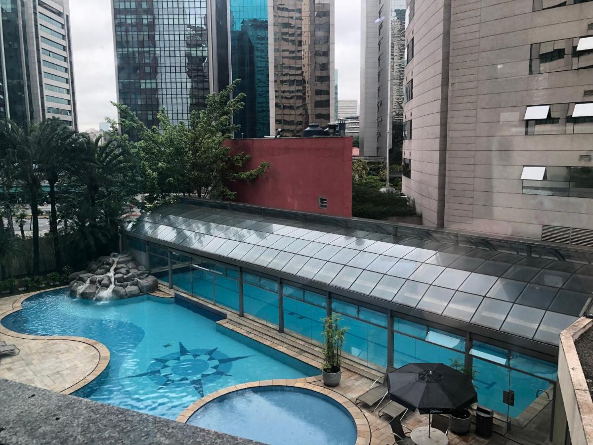 Charmoso flat na Vila Olímpia entre os shoppings JK e Vila Olímpia Apartamento *
