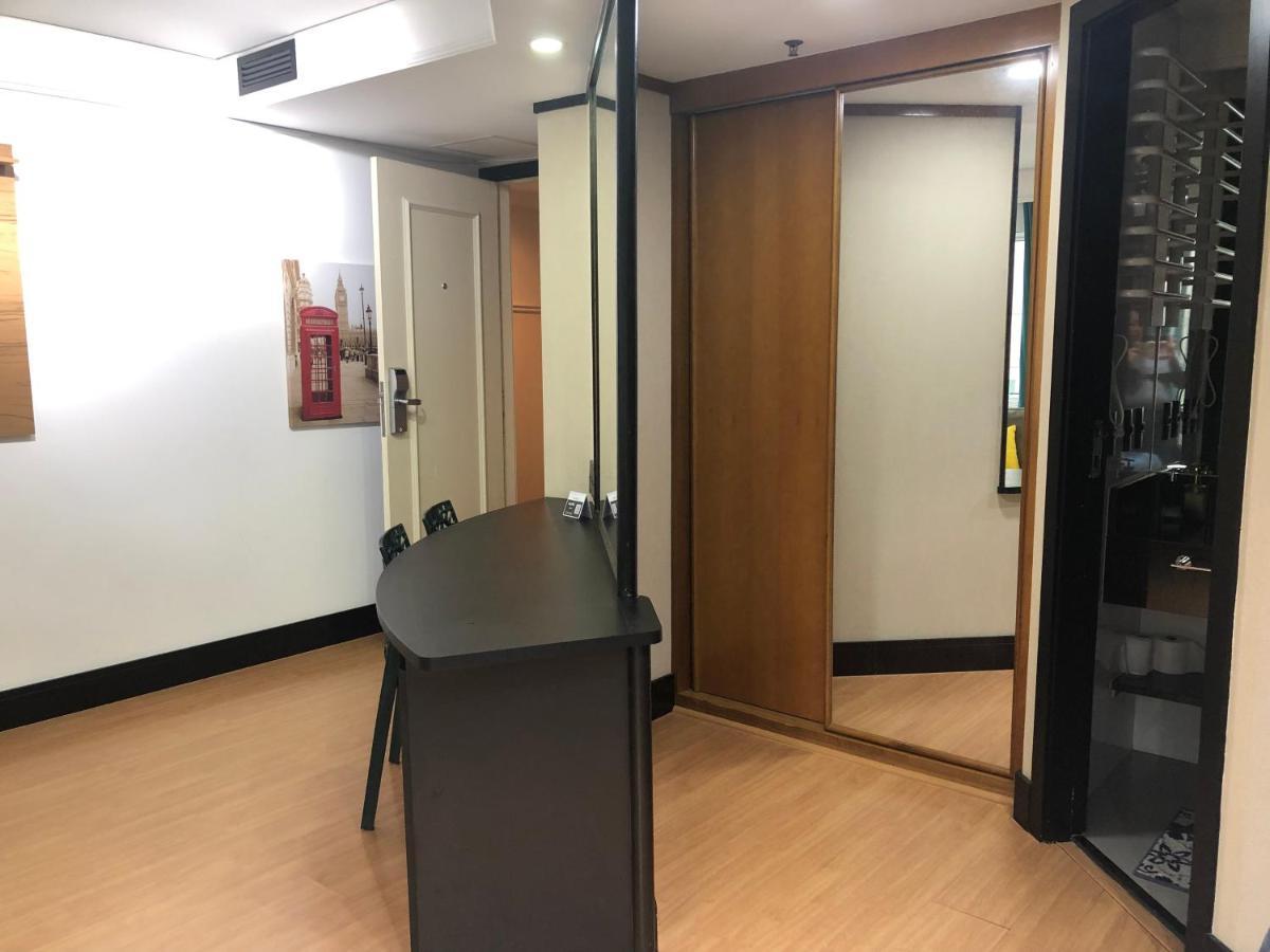 Charmoso flat na Vila Olímpia entre os shoppings JK e Vila Olímpia Apartamento *