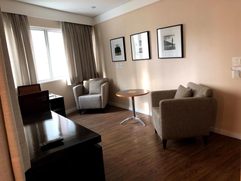 Apartamento Charmoso flat na Vila Olímpia entre os shoppings JK e Vila Olímpia *