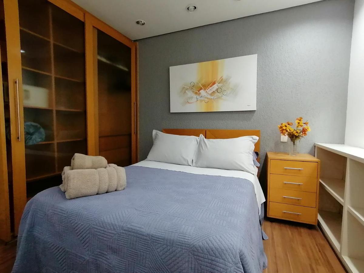 Charmoso flat na Vila Olímpia entre os shoppings JK e Vila Olímpia Apartamento